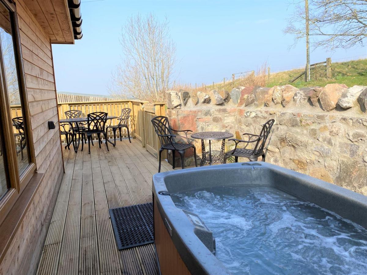 Partridge Lodge With Hot Tub Forgandenny Exteriér fotografie