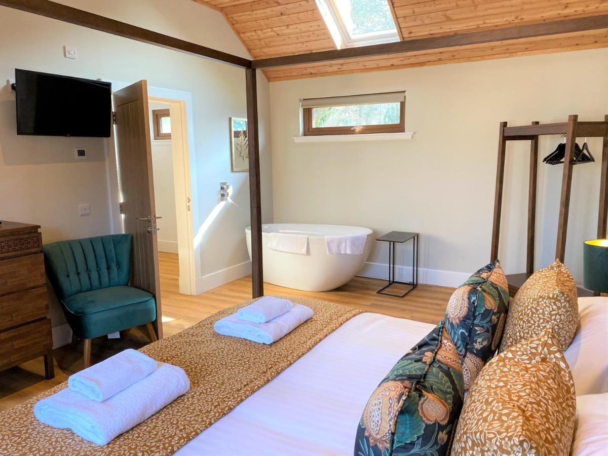 Partridge Lodge With Hot Tub Forgandenny Exteriér fotografie