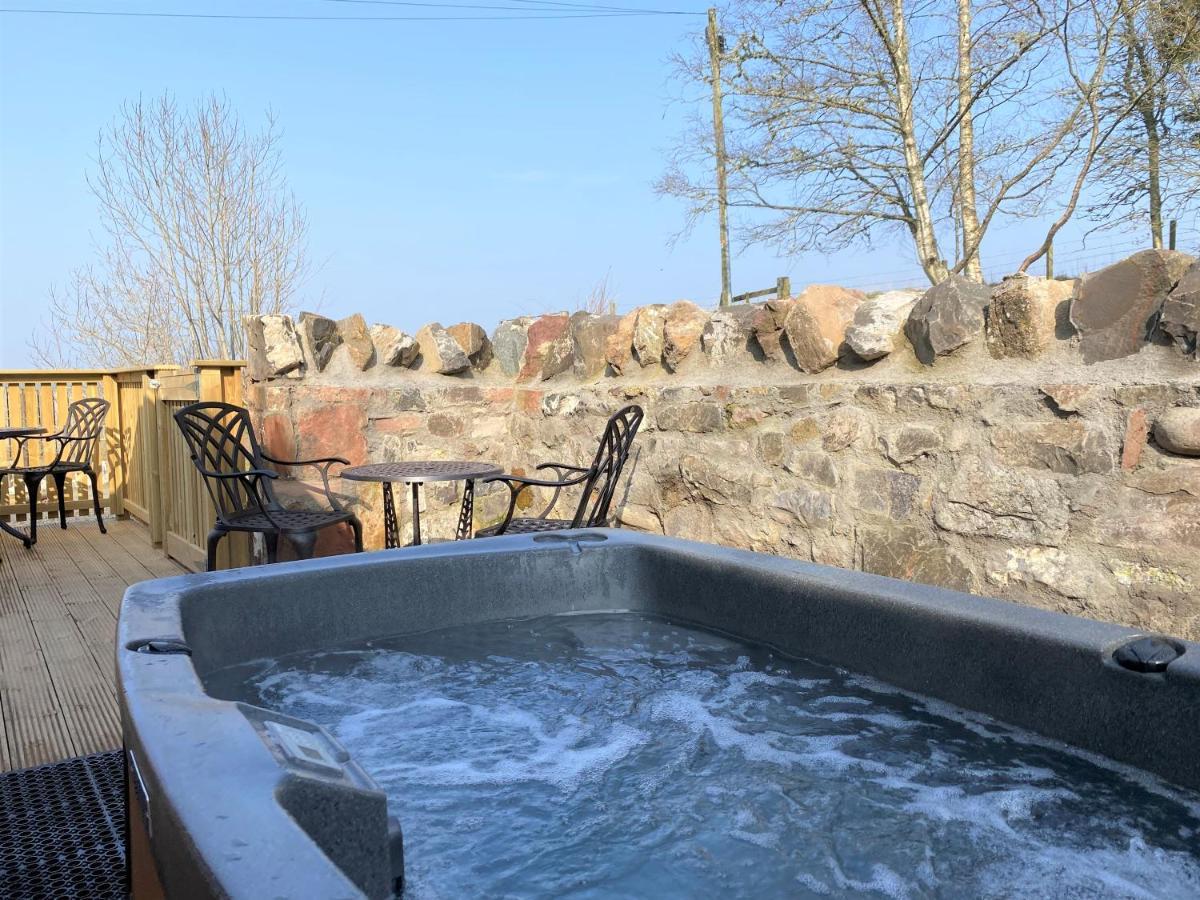 Partridge Lodge With Hot Tub Forgandenny Exteriér fotografie